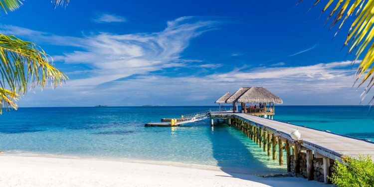 Essentials for the Perfect Bahamas Escape