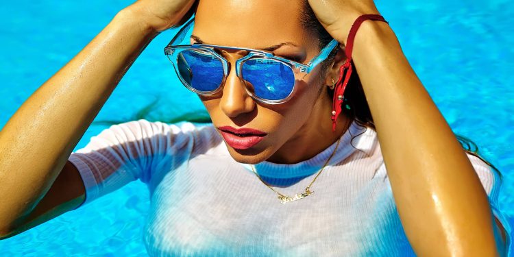 Travel Smart: Choosing the Right Sunglasses for Sun